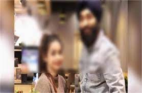 ਸੋਸ਼ਲ ਮੀਡੀਆ ''ਤੇ ਜਲੰਧਰ ਦੇ ਮਸ਼ਹੂਰ ਕੱਪਲ ਨੂੰ ਲੈ ਕੇ ਵਾਇਰਲ ਹੋਈ ਪੋਸਟ, ਪਤੀ ਨੇ ਦੱਸੀ ਅਸਲ ਸੱਚਾਈ। 