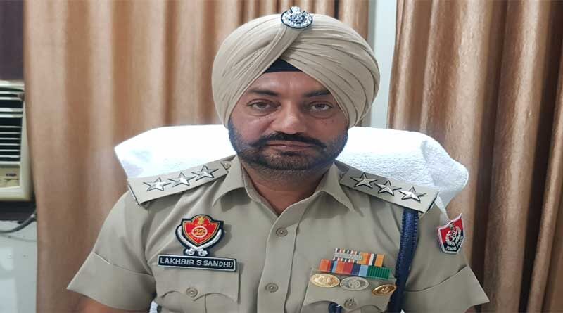 DSP ਲਖਬੀਰ ਸਿੰਘ ਸਮੱਗਲਰਾਂ ਨੂੰ ਛੱਡਣ ਦੇ ਮਾਮਲੇ ''ਚ 10 ਲੱਖ ਰੁਪਏ ਰਿਸ਼ਵਤ ਸਮੇਤ ਗ੍ਰਿਫ਼ਤਾਰ