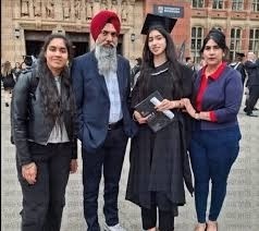 ਪੰਜਾਬ ਦੀ ਧੀ ਨੇ UK ਦੀ ਯੂਨੀਵਰਸਿਟੀ ''ਚ ਚਮਕਾਇਆ ਨਾਂ, ਟਾਪ ਕਰਕੇ ਹਾਸਲ ਕੀਤੀ ਡਿਗਰੀ