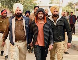 ਲਾਰੈਂਸ ਬਿਸ਼ਨੋਈ ਗੈਂਗ ਦਾ ਨਾਮ ਮੋਹਾਲੀ ਪੁਲਿਸ ਹੈੱਡਕੁਆਰਟਰ ''ਤੇ ਹੋਏ ਹਮਲੇ ''ਚ ਸ਼ਾਮਲ। 