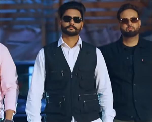 ਇਸ ਗਾਇਕ ਸਣੇ 8 ’ਤੇ ਹਥਿਆਰਾਂ ਨੂੰ ਪ੍ਰਮੋਟ ਕਰਨ ਦੇ ਦੋਸ਼ ’ਚ ਪਰਚਾ ਦਰਜ ਹੋਇਆ। 