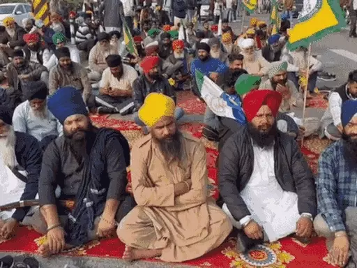 ਕਿਸਾਨਾਂ ਵੱਲੋਂ ਗੰਨੇ ਦਾ ਭਾਅ ਵਧਾਉਣ ਤੋਂ ਬਾਅਦ ਮੁੜ ਸੜਕਾਂ ’ਤੇ ਉਤਰਨ ਦਾ ਐਲਾਨ,ਹੁਣ ਜਲੰਧਰ-ਪਠਾਨਕੋਟ ਹਾਈਵੇ ਕੀਤਾ ਜਾਮ
