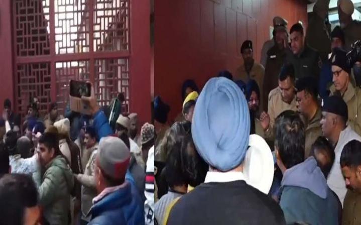 ਮੇਅਰ ਚੋਣਾਂ ਤੋਂ ਪਹਿਲਾਂ ਆਪਸ ’ਚ ਭਿੜੇ ‘ਆਪ’, ਕਾਂਗਰਸ ਅਤੇ ਭਾਜਪਾ ਦੇ ਆਗੂ; ਪੁਲਿਸ ਨਾਲ ਵੀ ਕੀਤੀ ਧੱਕਾਮੁੱਕੀ