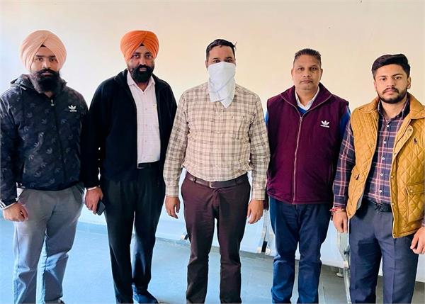 ASI ਨੇ ਕਤਲ ਦੇ ਕੇਸ ''ਚੋਂ ਕਢਵਾਉਣ ਬਦਲੇ ਲਈ 6 ਲੱਖ ਰੁਪਏ ਦੀ ਰਿਸ਼ਵਤ, ਵਿਜੀਲੈਂਸ ਬਿਊਰੋ ਨੇ ਕੀਤਾ ਕਾਬੂ