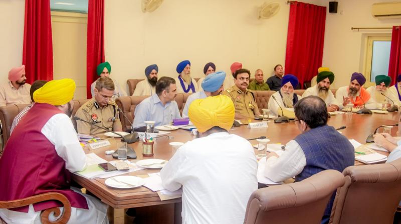 ਢਾਈ ਘੰਟੇ ਚੱਲੀ ਮੁੱਖ ਮੰਤਰੀ ਤੇ ਕਿਸਾਨ ਜਥੇਬੰਦੀਆਂ ਵਿਚਾਲੇ ਮੀਟਿੰਗ,ਸਰਕਾਰ ਨੇ ਮੰਨੀਆਂ ਕਿਸਾਨਾਂ ਦੀਆਂ ਕਈ ਮੰਗਾਂ 