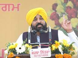 ਮੁੱਖ ਮੰਤਰੀ ਮਾਨ ਨੇ ਸ਼ਹੀਦ ਕਰਤਾਰ ਸਿੰਘ ਸਰਾਭਾ ਦੇ ਸ਼ਹੀਦੀ ਦਿਹਾੜੇ ''ਤੇ ਪਿੰਡ ਸਰਾਭਾ ਵਿਖੇ ਕੀਤੀ ਸ਼ਿਰੱਕਤ,ਨੌਜਵਾਨਾਂ ਲਈ ਕੀਤਾ ਵੱਡਾ ਐਲਾਨ
