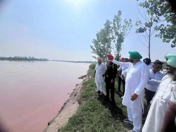 ਹੜ੍ਹਾਂ ਨਾਲ ਨਜਿੱਠਣ ਲਈ ਪੰਜਾਬ ਸਰਕਾਰ ਪੂਰੀ ਤਰ੍ਹਾਂ ਤਿਆਰ : ਕੁਲਦੀਪ ਧਾਲੀਵਾਲ