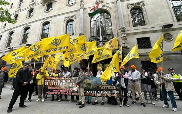 ਵਿਦੇਸ਼ਾਂ ''ਚ ਭਾਰਤੀ ਅੰਬੈਸੀ ਦੇ ਬਾਹਰ ਆਪਰੇਸ਼ਨ ''ਬਲੂ ਸਟਾਰ'' ਦੀ 40 ਸਾਲ ਪੂਰੇ ਹੋਣ ਮੌਕੇ ਕੀਤਾ ਗਿਆ ਪ੍ਰਦਰਸ਼ਨ