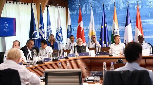 G-7 ਦੇ 7ਵੇਂ ਕਾਰਜ ਸੈਸ਼ਨ ਨੂੰ PM ਮੋਦੀ ਨੇ ਕੀਤਾ ਸੰਬੋਧਨ, ਕਿਹਾ- ਅਸੀਂ ਇਤਿਹਾਸ ਦੇ ਮਹੱਤਵਪੂਰਨ ਮੋੜ ''ਤੇ ਖੜ੍ਹੇ ਹਾਂ