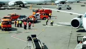 ਬੰਬ ਦੀ ਧਮਕੀ ਮਗਰੋਂ ਟੋਰਾਂਟੋ ਆਈਲੈਂਡ ਏਅਰਪੋਰਟ ਨੂੰ ਕਰਾਇਆ ਗਿਆ ਸੀ ਖਾਲੀ, ਦੋ ਲੋਕ ਹਿਰਾਸਤ ''ਚ ਸਨ। 