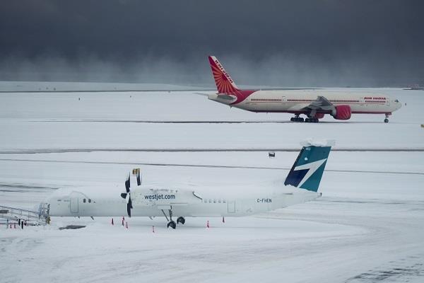 ਕੈਨੇਡਾ ''ਚ  AirIndia ਦੀਆਂ ਉਡਾਣਾਂ ਬਰਫ਼ੀਲੇ ਤੂਫ਼ਾਨ ਕਾਰਨ ਪ੍ਰਭਾਵਿਤ। 