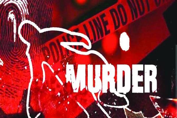 ਪ੍ਰੇਮਿਕਾ ਦੇ ਰੁਸ ਜਾਣ ਤੇ ਪ੍ਰੇਮਿਕਾ ਅਤੇ ਉਸ ਦੀ ਮਾਂ ਦਾ ਗਲ਼ਾ ਵੱਢ ਥਾਣੇ ਪੁੱਜਿਆ ਪ੍ਰੇਮੀ