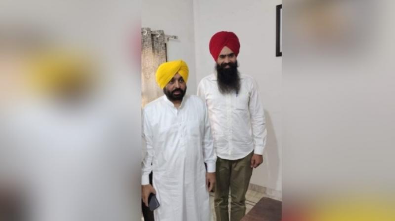  ਆਪਣੇ OSD ਓਂਕਾਰ ਸਿੰਘ ਨੂੰ CM ਭਗਵੰਤ ਮਾਨ ਨੇ ਅਹੁਦੇ ਤੋਂ ਹਟਾਇਆ