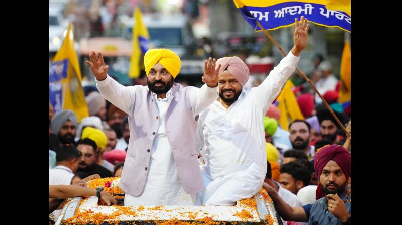 CM ਮਾਨ ਨੇ ਜੈਤੋ ਅਤੇ ਮੋਗਾ ਵਿਖੇ ਫ਼ਰੀਦਕੋਟ ਤੋਂ ‘ਆਪ’ ਉਮੀਦਵਾਰ ਕਰਮਜੀਤ ਅਨਮੋਲ ਲਈ ਕੀਤਾ ਚੋਣ ਪ੍ਰਚਾਰ