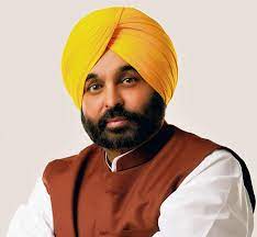 ਪਿਛਲੀ ਸਰਕਾਰ ਵੇਲੇ ਜਾਰੀ ਕੀਤੀ ਵਜ਼ੀਫ਼ਾ ਰਾਸ਼ੀ ਦੀਆਂ ਫਾਈਲਾਂ ''ਚ  ਮੈਨੂੰ ਗੜਬੜ ਨਜ਼ਰ ਆ ਰਹੀ ਹੈ: ਭਗਵੰਤ ਮਾਨ