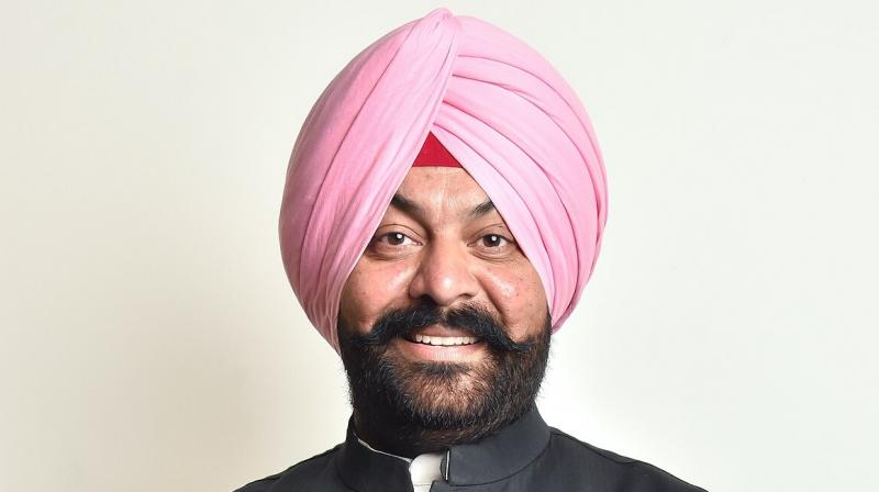 ਕਾਂਗਰਸ ਵਲੋਂ ਫਿਲੌਰ ਤੋਂ ਵਿਧਾਇਕ ਵਿਕਰਮਜੀਤ ਸਿੰਘ ਚੌਧਰੀ ਨੂੰ ਪਾਰਟੀ ਤੋਂ ਕੀਤਾ ਗਿਆ ਮੁਅੱਤਲ