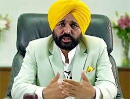  4 ਫ਼ੌਜੀਆਂ ਦੀ ਸ਼ਹਾਦਤ ’ਤੇ CM ਮਾਨ ਨੇ ਦੁੱਖ ਪ੍ਰਗਟਾਉਂਦਿਆਂ ਪਰਿਵਾਰਾਂ ਲਈ ਕੀਤਾ ਇਹ ਐਲਾਨ। 