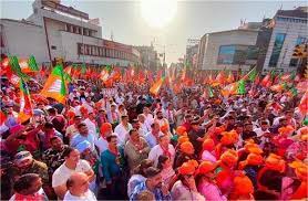  ਭਾਜਪਾ ਦਾ ਜਲੰਧਰ ’ਚ ਵੱਡਾ ਰੋਡ ਸ਼ੋਅ, ਵੱਡੀ ਗਿਣਤੀ ’ਚ ਲੋਕਾਂ ਨੇ ਕੀਤੀ ਸ਼ਮੂਲੀਅਤ