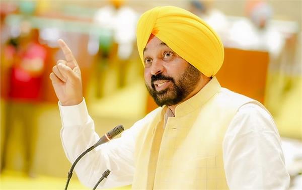 ਸ਼੍ਰੋਮਣੀ ਅਕਾਲੀ ਦਲ ''ਤੇ CM ਮਾਨ ਨੇ ਕੱਸਿਆ ਤੰਜ, ਕਿਹਾ- ''''ਇਨ੍ਹਾਂ ਨੇ ਲੋਕਾਂ ਨੂੰ ਭੇਡ-ਬੱਕਰੀਆਂ ਸਮਝ ਰੱਖਿਆ...''''