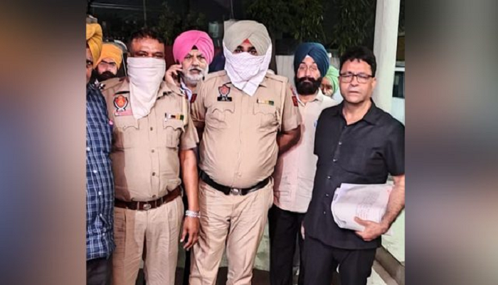 ਵਿਜੀਲੈਂਸ ਨੇ ਹੈੱਡ ਕਾਂਸਟੇਬਲ ਤੇ ASI ਨੂੰ 5000 ਰੁਪਏ ਦੀ ਰਿਸ਼ਵਤ ਲੈਂਦੇ ਰੰਗੇ ਹੱਥੀਂ ਕੀਤਾ ਗ੍ਰਿਫਤਾਰ