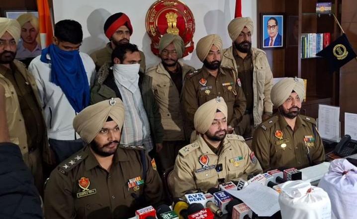ਅੰਮ੍ਰਿਤਸਰ ਪੁਲਿਸ ਨੇ ਦੋ ਵੱਖ -ਵੱਖ ਮਾਮਲਿਆਂ ’ਚ ਨਸ਼ਾ ਤਸਕਰਾਂ ਨੂੰ ਕੀਤਾ ਕਾਬੂ 