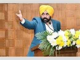   ਅਰਬੀ ਘੋੜਿਆਂ ਦਾ ਪਤਾ ਦੱਸਿਆ CM ਮਾਨ ਨੇ, ਮਜੀਠੀਆ ਨੂੰ ਦਿੱਤਾ ਸੀ ਅਲਟੀਮੇਟਮ। 