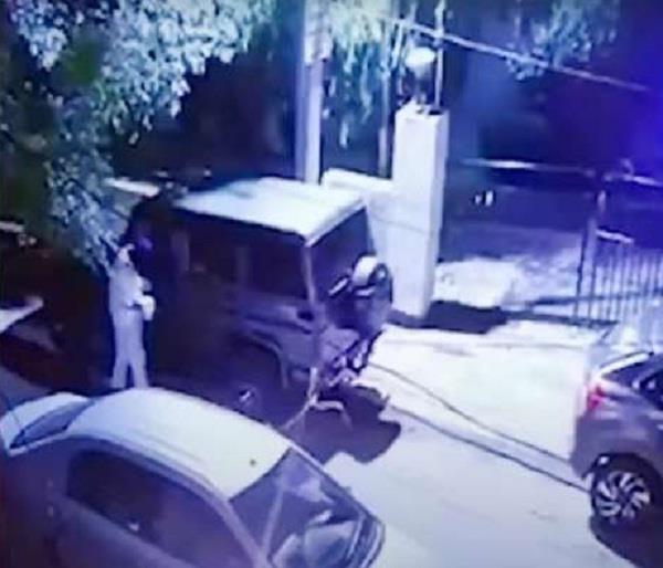 ਅੰਮ੍ਰਿਤਸਰ ’ਚ ਪੁਲਸ ਦੀ ਗੱਡੀ ਹੇਠਾਂ ਬੰਬ ਲਾਉਣ ਵਾਲੇ ਮੁਲਜ਼ਮਾਂ ਤੋਂ ਪੁੱਛਗਿੱਛ ਦੌਰਾਨ ਦੱਸਿਆ ਵੱਡਾ ਸੱਚ।