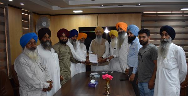 SGPC ਮੈਂਬਰ ''ਤੇ ਸਿੱਖ ਬੁੱਧੀਜੀਵੀਆਂ ਨੇ ਲਾਏ ਗੰਭੀਰ ਦੋਸ਼, ਕੇਂਦਰੀ ਏਜੰਸੀਆਂ ਤੋਂ ਜਾਂਚ ਕਰਵਾਉਣ ਦੀ ਰੱਖੀ ਮੰਗ। 