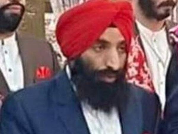  ਦਿਆਲ ਸਿੰਘ ਦੇ ਕਤਲ ਤੋਂ ਬਾਅਦ ਪਾਕਿ ''ਚ ਸਿੱਖ ਪਰਿਵਾਰਾਂ ''ਚ ਦਹਿਸ਼ਤ ਦਾ ਮਾਹੌਲ, ਸੁਰੱਖਿਅਤ ਥਾਵਾਂ ''ਤੇ ਜਾਣੇ ਹੋਏ ਸ਼ੁਰੂ। 