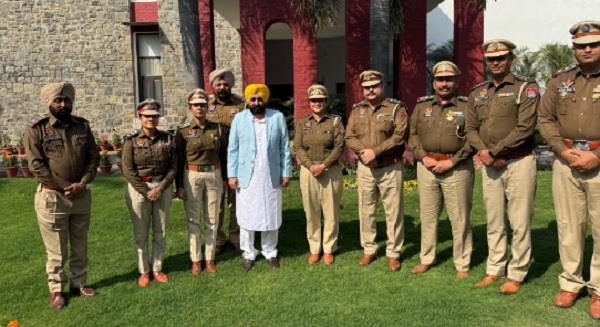  ਡੀਐੱਸਪੀ ਬਣੇ ਗੁਰਦਾਸਪੁਰ ਨਾਲ ਸਬੰਧਿਤ 3 ਇੰਸਪੈਕਟਰ , ਮੁੱਖ ਮੰਤਰੀ ਨੇ ਜਾਰੀ ਕੀਤੇ ਹੁਕਮ