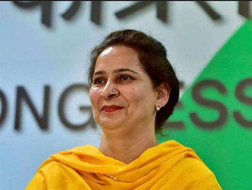 ਡਾ. ਨਵਜੋਤ ਕੌਰ ਸਿੱਧੂ ਨੇ ਬੁਆਏ ਕੱਟ ‘ਚ ਸਾਂਝੀਆਂ ਕੀਤੀਆਂ ਤਸਵੀਰਾਂ,ਕੈਂਸਰ ਪੀੜਤ ਲਈ ਦਾਨ ਕੀਤੇ ਆਪਣੇ ਵਾਲ