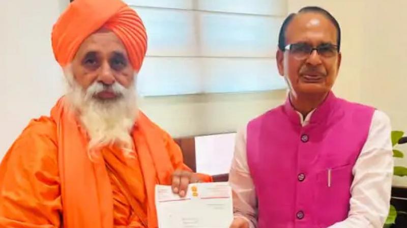ਕੇਂਦਰੀ ਮੰਤਰੀ ਸ਼ਿਵਰਾਜ ਸਿੰਘ ਚੌਹਾਨ ਨਾਲ ਬਲਬੀਰ ਸਿੰਘ ਸੀਂਚੇਵਾਲ ਨੇ ਕੀਤੀ ਮੁਲਾਕਾਤ