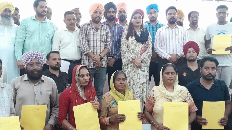  ਕੱਚੇ ਘਰਾਂ ਨੂੰ ਪੱਕੇ ਕਰਨ ਲਈ ਮੰਤਰੀ ਅਨਮੋਲ ਗਗਨ ਮਾਨ ਨੇ 154 ਪਰਿਵਾਰਾਂ ਨੂੰ ਵੰਡੇ 2.70 ਕਰੋੜ ਰੁਪਏ ਦੇ LOI