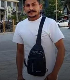  ਜੰਮੂ ਦੇ ਨੌਜਵਾਨ ਦੀ ਗ੍ਰੀਸ ''ਚ ''ਰਹੱਸਮਈ'' ਹਲਾਤ ''ਚ ਹੋਈ ਮੌਤ, ਪਰਿਵਾਰ ਨੇ ਭਾਰਤ ਸਰਕਾਰ ਨੂੰ ਕੀਤੀ ਭਾਵੁਕ ਅਪੀਲ। 