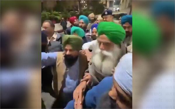  ਕਿਸਾਨ ਆਗੂ ਜਗਜੀਤ ਸਿੰਘ ਡੱਲੇਵਾਲ DMC ਤੋਂ ਡਿਸਚਾਰਜ ਹੋਏ
