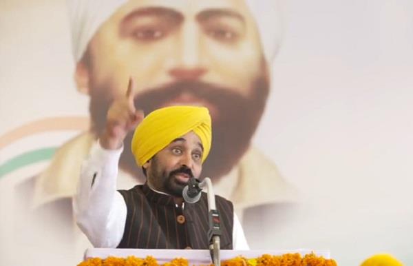 CM ਮਾਨ ਪਹੁੰਚੇ ਸੁਨਾਮ,ਸ਼ਹੀਦ ਊਧਮ ਸਿੰਘ ਨੂੰ ਦਿੱਤੀ ਸ਼ਰਧਾਂਜਲੀ