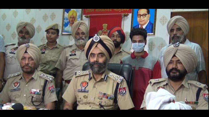 ਅੰਮ੍ਰਿਤਸਰ ਪੁਲਿਸ ਨੇ 3.12 ਕਿੱਲੋ ਅਫੀਮ ਅਤੇ 21,300 ਰੁਪਏ ਦੀ ਡਰੱਗ ਮਨੀ ਸਣੇ ਇਕ ਵਿਅਕਤੀ ਨੂੰ ਕੀਤਾ ਗ੍ਰਿਫ਼ਤਾਰ