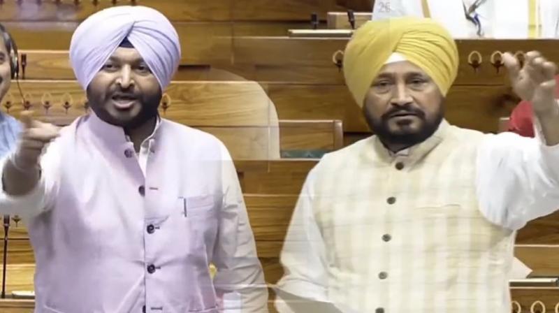 ਚਰਨਜੀਤ ਚੰਨੀ ਤੇ ਰਵਨੀਤ ਬਿੱਟੂ ਸੰਸਦ ਵਿਚ ਹੋਏ ਆਹਮੋ ਸਾਹਮਣੇ,ਤਲਖ਼ੀ ਤੋਂ ਬਾਅਦ ਬਿੱਟੂ ਦਾ ਵੱਡਾ ਬਿਆਨ, ਕਿਹਾ- ''Ex CM ਕਰ ਰਹੇ ਦੇਸ਼ਧ੍ਰੋਹੀ ਵਾਲਾ ਵਿਵਹਾਰ''