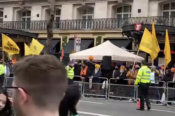 ਕੈਨੇਡਾ ''ਚ ਸਾਬਕਾ PM ਇੰਦਰਾ ਗਾਂਧੀ ਦੇ ਪੋਸਟਰਾਂ ਨਾਲ ਖਾਲਿਸਤਾਨੀਆਂ ਵਲੋਂ ਪ੍ਰਦਰਸ਼ਨ, ਸਰਕਾਰ ਦੀ ਚਿਤਾਵਨੀ