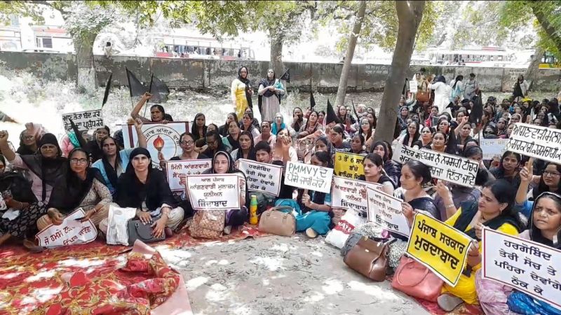 ਆਲ ਪੰਜਾਬ ਆਂਗਣਵਾੜੀ ਵਰਕਰ ਯੂਨੀਅਨ ਵਲੋਂ ਹੱਕੀ ਮੰਗਾਂ ਲਈ ਲਗਾਇਆ ਗਿਆ ਪੰਜਾਬ ਪਧਰੀ ਧਰਨਾ