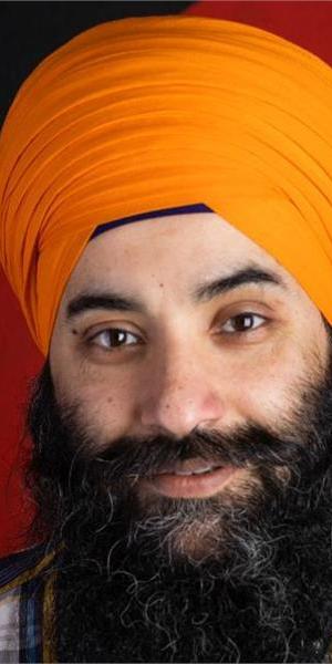 ਗੁਰਸਿੱਖ ਜਸਵਿੰਦਰ ਸਿੰਘ ਨੂੰ ਹਾਲੈਂਡ ਦੀ ਨੈਸ਼ਨਲ ਸੋਸ਼ਲਿਸਟ ਪਾਰਟੀ ਨੇ ਸ਼ਹਿਰ Utrecht ਦਾ ਬਣਾਇਆ ਪ੍ਰਧਾਨ। 
