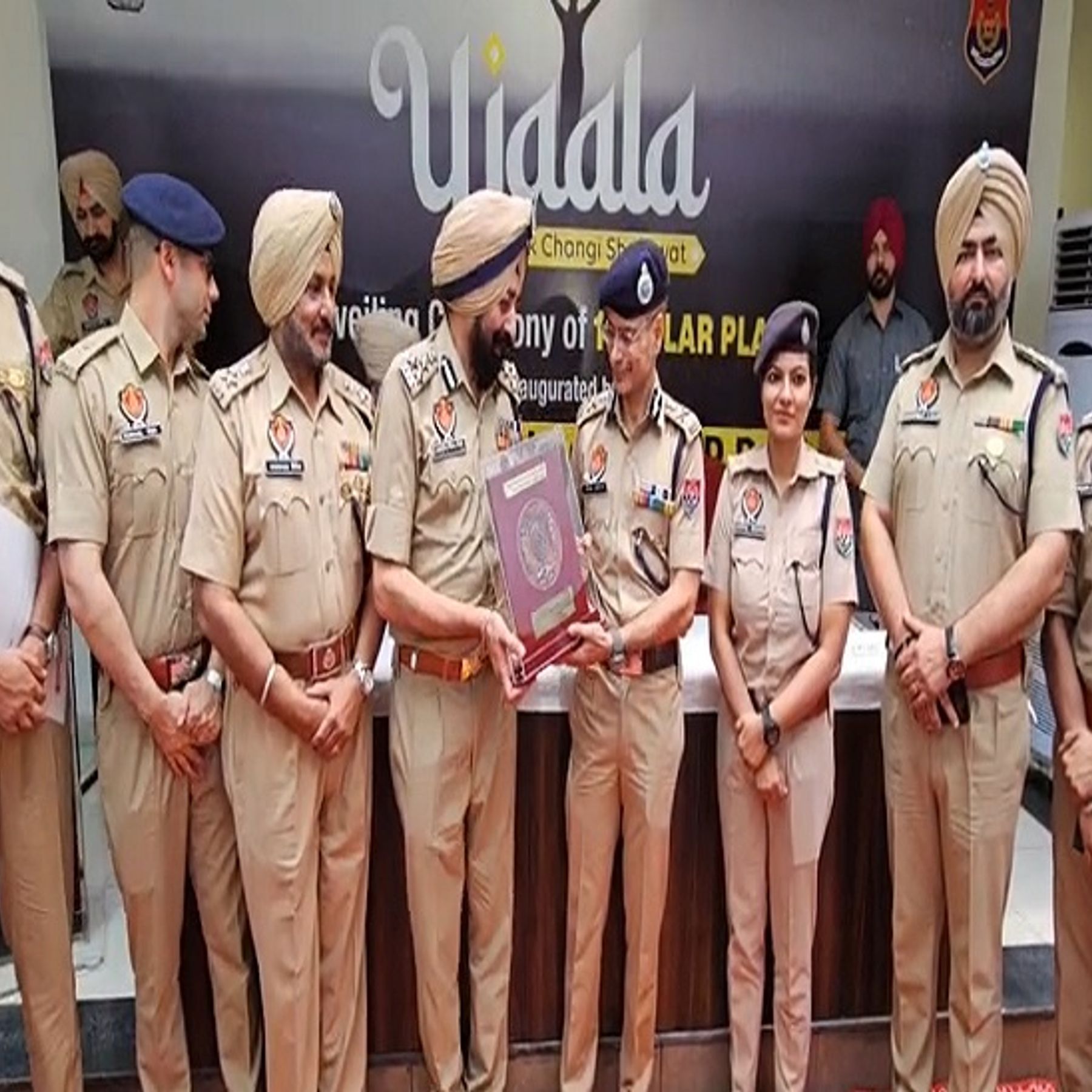 DGP ਗੌਰਵ ਯਾਦਵ ਨੇ ਲੁਧਿਆਣਾ ਦੇ 13 ਪੁਲਿਸ ਥਾਣਿਆਂ ‘ਚ ਲੱਗੇ ਸੋਲਰ ਸਿਸਟਮ ਦਾ ਕੀਤਾ ਉਦਘਾਟਨ