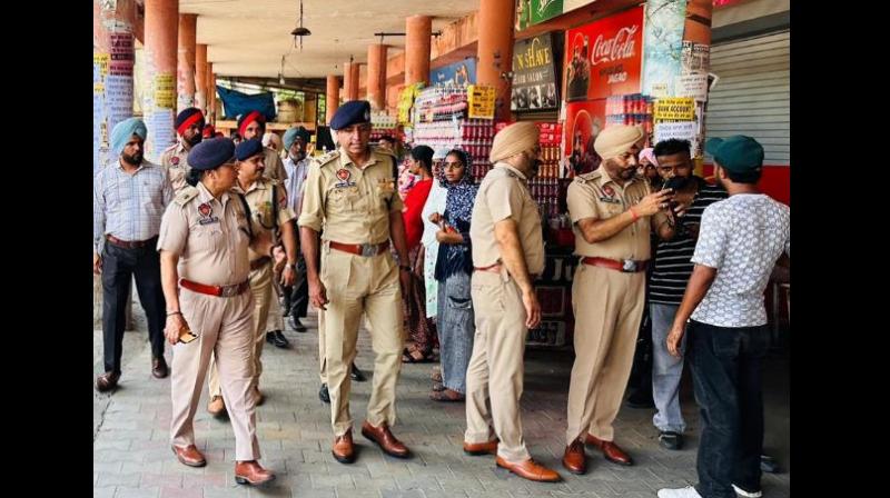 ਸੂਬੇ ਭਰ ਦੇ ਬੱਸ ਅੱਡਿਆਂ ‘ਤੇ ਪੰਜਾਬ ਪੁਲਿਸ ਨੇ ਚਲਾਈ ਵਿਸ਼ੇਸ਼ ਘੇਰਬੰਦੀ ਤੇ ਤਲਾਸ਼ੀ ਮੁਹਿੰਮ,ਸ਼ੱਕੀ ਵਿਆਕਤੀਆਂ ਦੀ ਲਈ ਤਲਾਸ਼ੀ