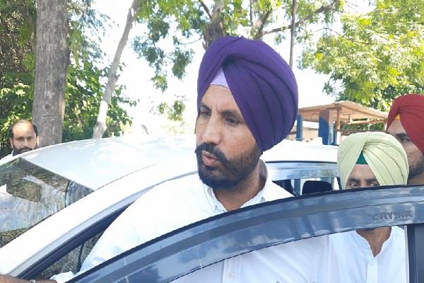 ਰਾਜਾ ਵੜਿੰਗ ਸੁਖਪਾਲ ਖਹਿਰਾ ਨੂੰ ਮਿਲਣ ਜੇਲ੍ਹ ਪੁੱਜੇ , ਕਿਸਾਨਾਂ ਨਾਲ ਵੀ ਕੀਤੀ ਮੁਲਾਕਾਤ। 