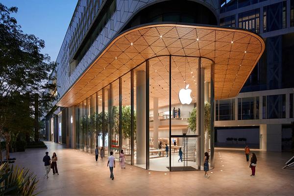  ਇਕ ਮਹੀਨੇ ''ਚ 25-25 ਕਰੋੜ ਕਮਾਏ Apple ਸਟੋਰ ਨੇ ਭਾਰਤ ''ਚ