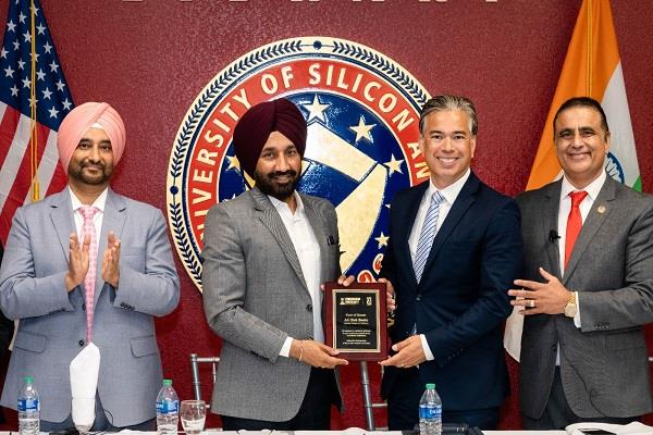  NID ਤੇ IMF ਵੱਲੋਂ PM ਮੋਦੀ ਦੀ ਅਮਰੀਕਾ ਫੇਰੀ ਦੇ ਮੱਦੇਨਜ਼ਰ ਕੈਲੀਫੋਰਨੀਆ ''ਚ ਕਰਵਾਇਆ ਗਿਆ ਸੰਮੇਲਨ। 