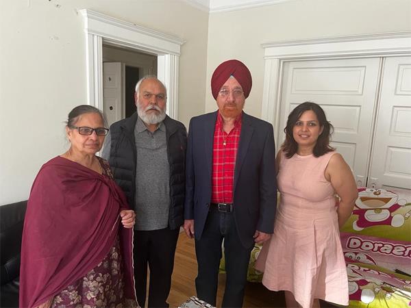  ਮਹਿੰਦਰ ਸਿੰਘ ਕੇਪੀ ਅਮਰੀਕਾ ਦੌਰੇ ''ਤੇ, ਅਗਾਮੀ ਚੋਣਾਂ ਲੜਨ ਦੀ ਵਿਖਾਈ ਦਿਲਚਸਪੀ। 