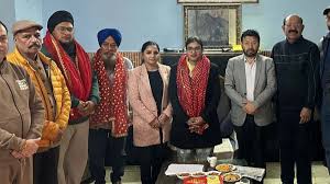 ਜਲੰਧਰ ''ਚ ''ਆਪ'' ਦਾ ਮੇਅਰ ਬਣ ਸਕਦੈ , ਕਾਂਗਰਸ ਦੀ ਇਕ ਹੋਰ ਕੌਂਸਲਰ ਨੇ ਮਾਰੀ ਪਲਟੀ