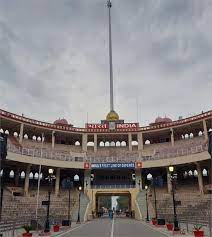 ਤਿਰੰਗਾ ਲਹਿਰਾਉਣ ਲਈ ਭਾਰਤ ਨੇ ਵਾਹਗਾ ਬਾਰਡਰ ’ਤੇ ਲਗਾਇਆ ਪੋਲ, ਪਾਕਿਸਤਾਨ ਖੜ੍ਹਾ ਕਰ ਰਿਹੈ ਵਿਵਾਦ।