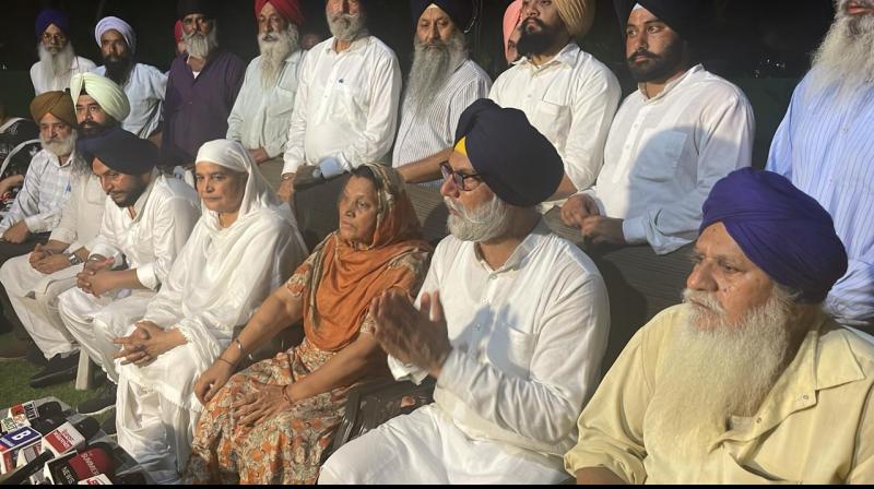 ਜਲੰਧਰ ਤੋਂ ਅਕਾਲੀ ਦਲ ਦੀ ਉਮੀਦਾਵਰ ਸੁਰਜੀਤ ਕੌਰ ਨੇ ਫਿਰ ਮਾਰੀ ਪਲਟੀ,ਮੁੜ ਅਕਾਲੀ ਦਲ ਦਾ ਫੜਿਆ ਪੱਲਾ,ਦੁਪਹਿਰ ਵੇਲੇ ''ਆਪ'' ''ਚ ਹੋਈ ਸੀ ਸ਼ਾਮਲ